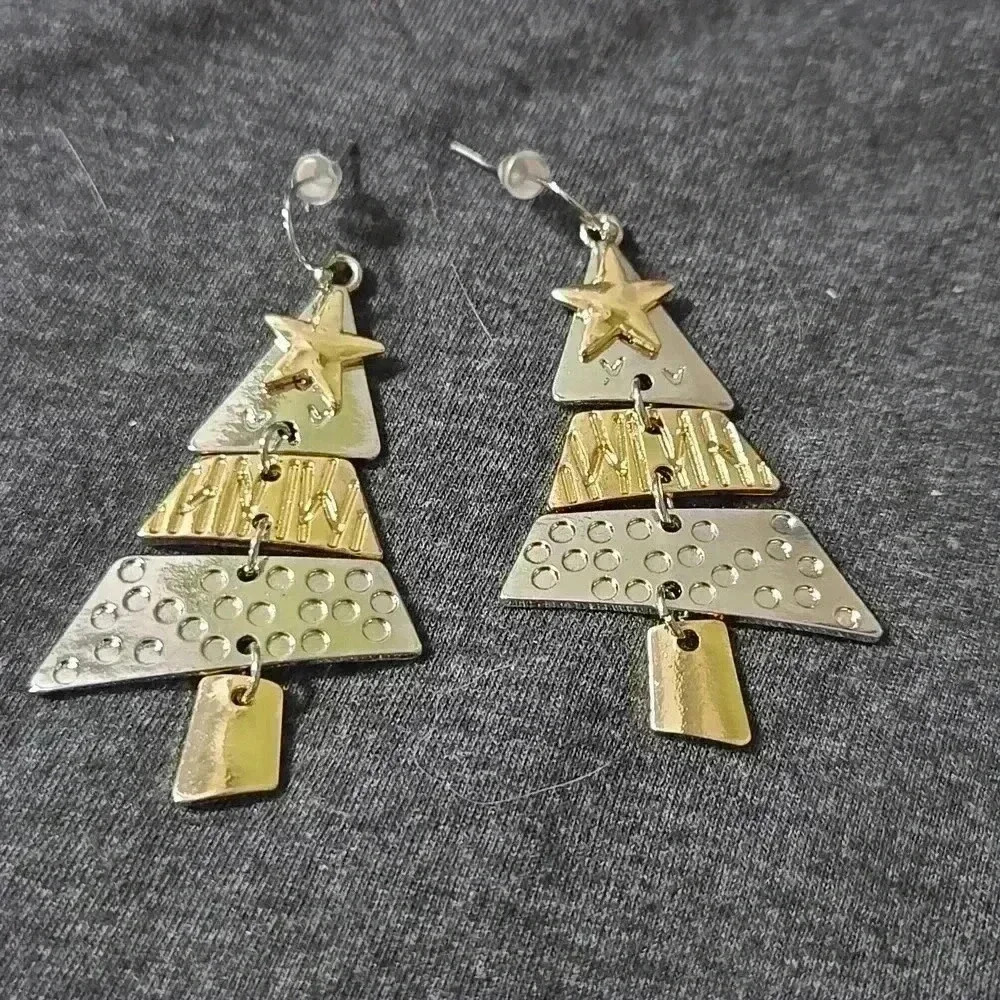 3 /$15 New Boutique Silver & Gold Colored Christmas Tree Earrings